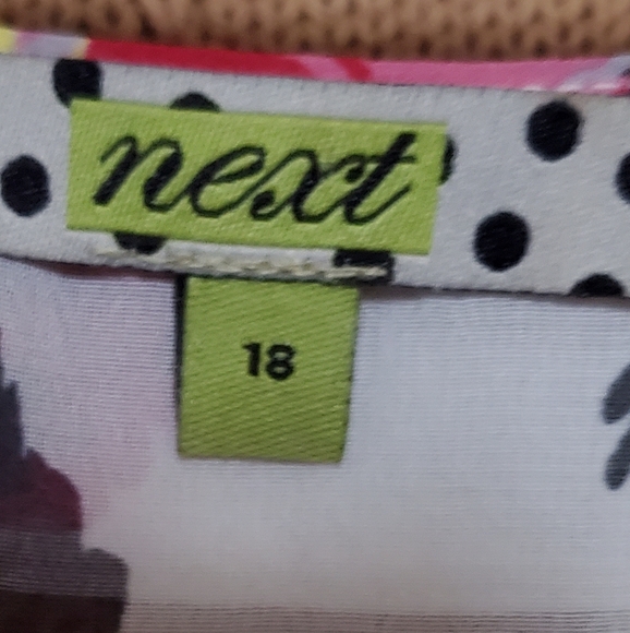 Dress White & Floral Blouse - Picture 6 of 7